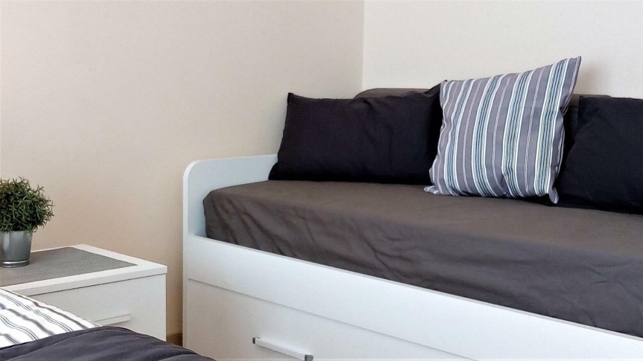 Lovely, Charming And Quiet Apartment In The Centre Air Conditioned And Free Private Garage 코모 외부 사진