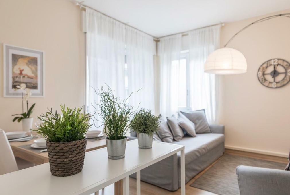 Lovely, Charming And Quiet Apartment In The Centre Air Conditioned And Free Private Garage 코모 외부 사진